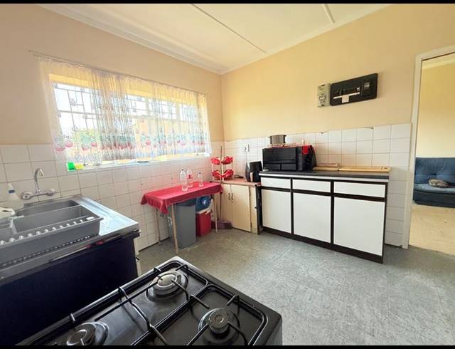 3 BEDROOM HOUSE FOR SALE IN VANDERBIJLPARK SE 1